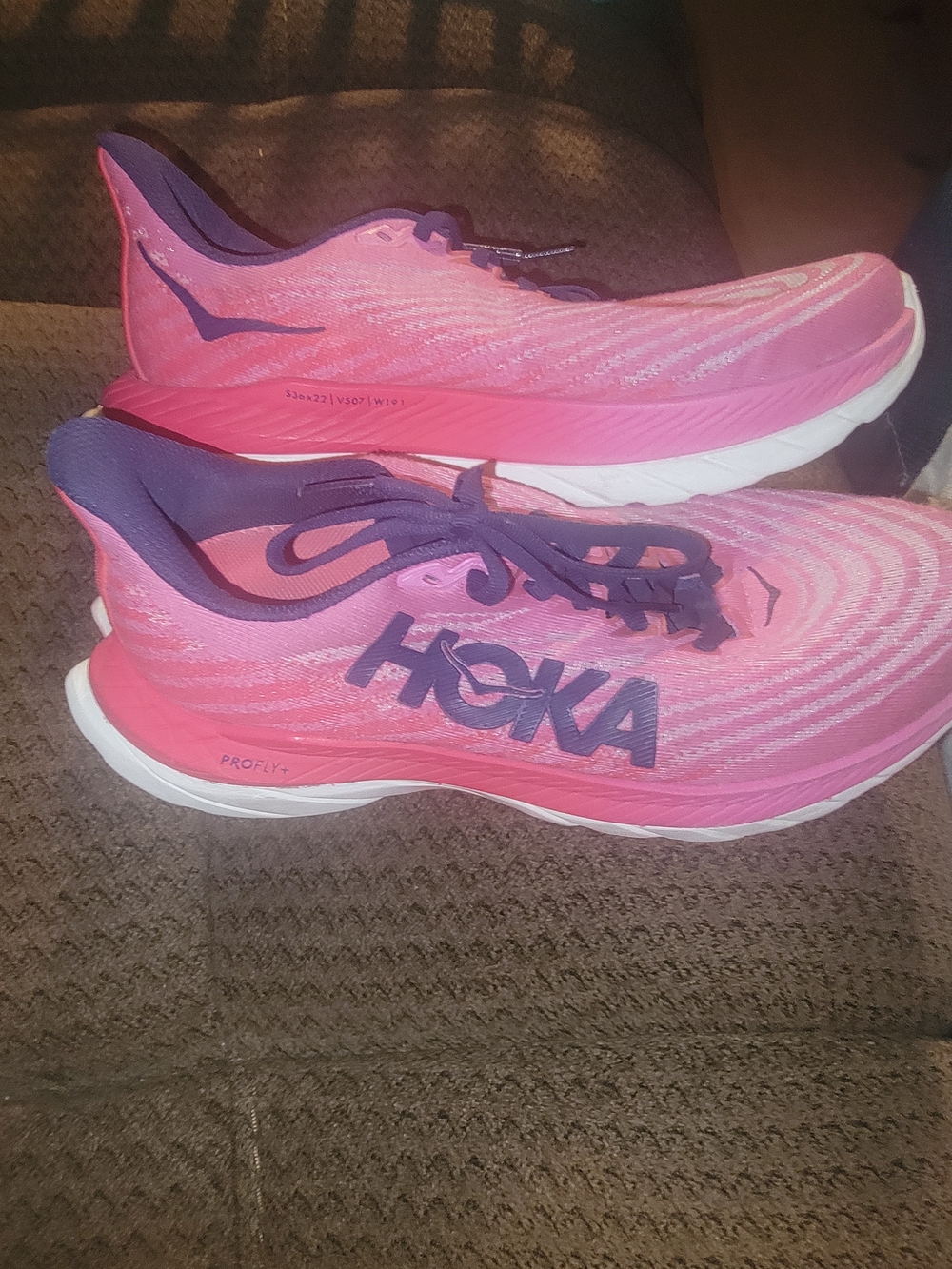 Hoka MACH 5's Women’s Pink and Navy Purple Athletic Running Shoes
